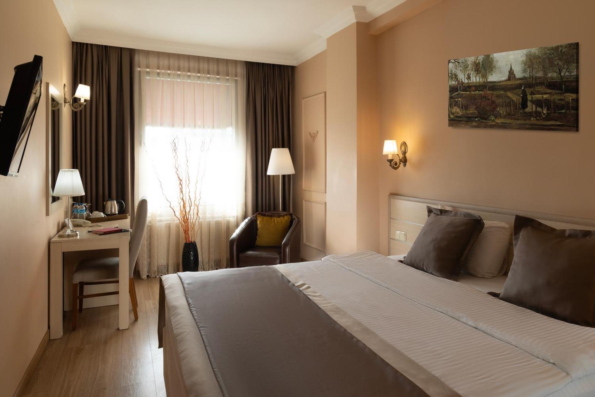 Classes Hotel Airport Istanbul Exterior photo